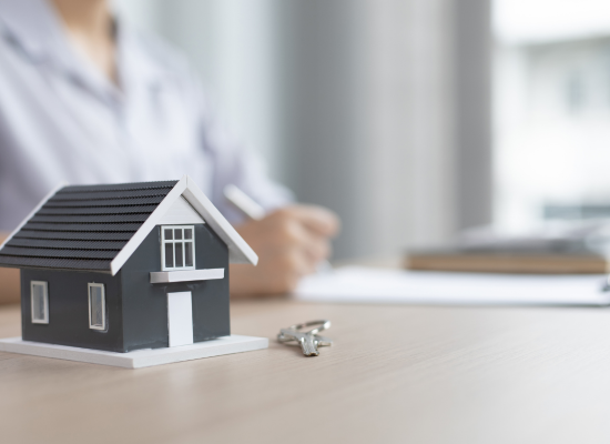 親が亡くなった後、不動産はどうなる？最初にやるべきことを分かりやすく解説